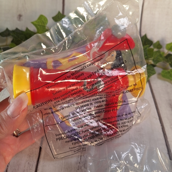 Vintage Disney McDonald's Happy Meal Toys: Mickey, Minnie, Goofy, Dale, Cpt Hook - Picture 3 of 7